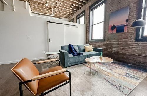 Newton Apartment | Sleepover Modern Lofts Newton IA