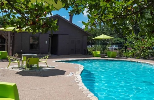 Windsor Park Apartment | Sleepover | Peaceful 1BD/1BA + Gym - Austin TX