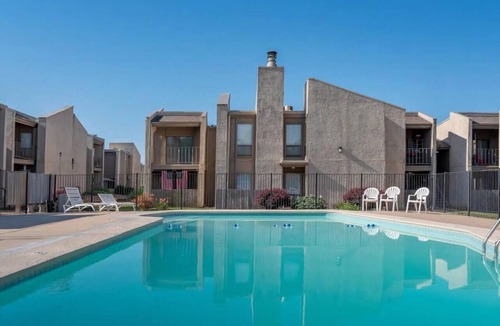 Wichita Apartment | Sleepover | Tasteful 1BD/1BA + Gym - Wichita