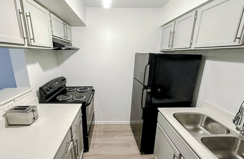 Windsor Park Apartment | Sleepover | Welcoming 1BD/1BA + Gym - Austin TX