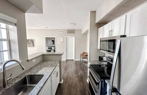 South Side Apartment | Sleepover | Wonderful 1BD/1BA+ Gym- Corpus Christi