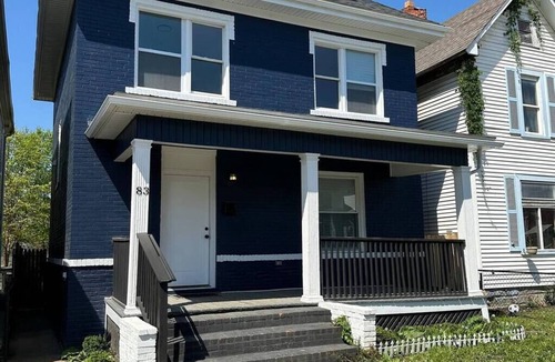 West Columbus Apartment | Sleeps 10 4BR Home Perfect for Groups & Families