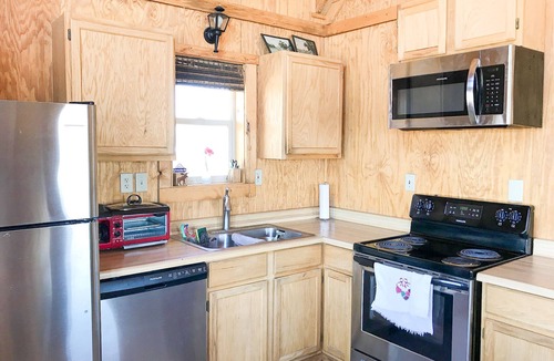 Duchesne Cabin | Sleeps 10 Discover serenity in our 3-bedroom cabin near Duchesne
