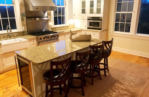 Tom Nevers House | Sleeps 10. Heated pool. Walk to Beach, Sunset Views, 8 Bikes, AC