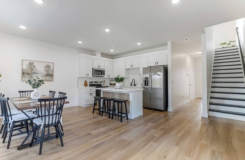 Saxon House | Sleeps 10 Modern house in Spartanburg