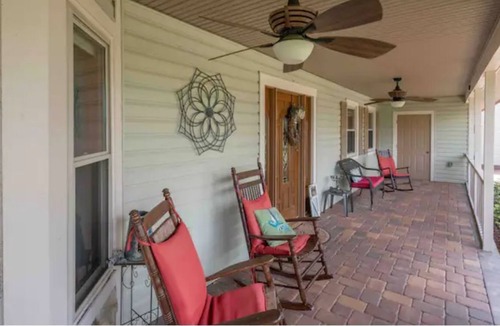 Westchase House | Sleeps 10 / pet friendly/pool/plus game room