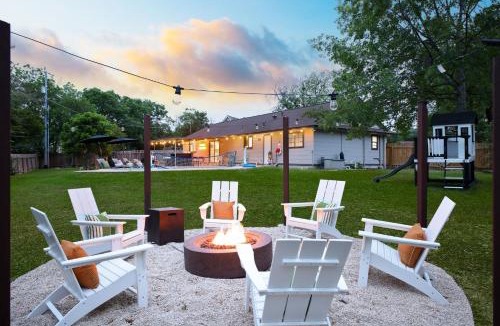 North San Antonio - SAT House | Sleeps 10 Private Pool Hot Tub Fire Pit Playground