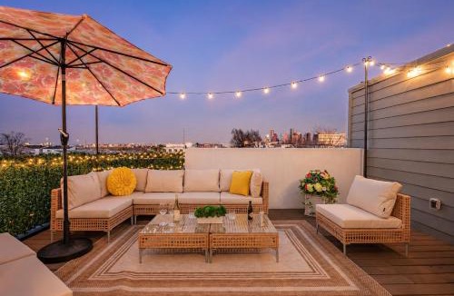 Washington Ave./ Memorial Park House | Sleeps 10! Rooftop Luxe Pet-Friendly Downtown HTX