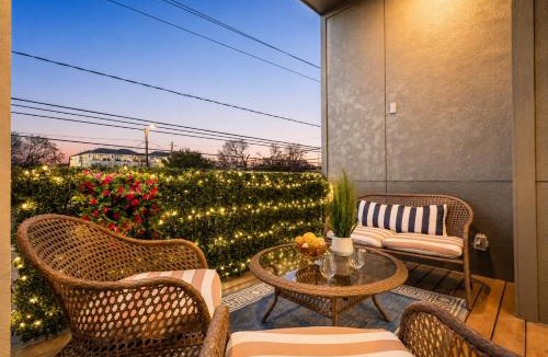 Washington Ave./ Memorial Park House | Sleeps 10! Rooftop Luxe Pet-Friendly Downtown HTX