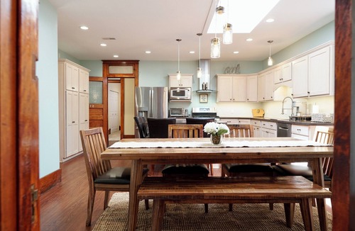 Sidney Apartment | Sleeps 11+