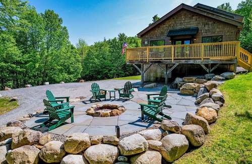 North Creek House | Sleeps 12 | 40 Private Acres | 10 Min Gore Mountain | 5BR Lodge