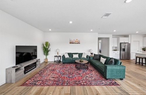 Lincoln House | Sleeps ~12, 5 Bedroom 3 Bath Home in Lincoln CA