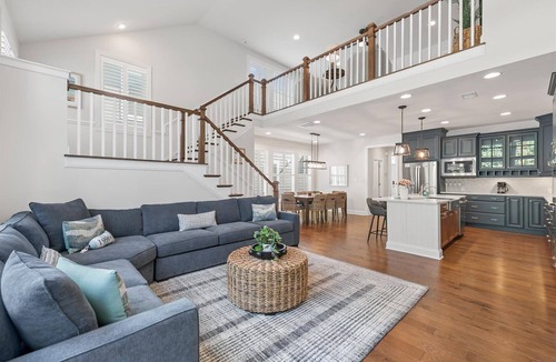 Long Neck House | Sleeps 12 5BR FirePit+Pool Linens Included