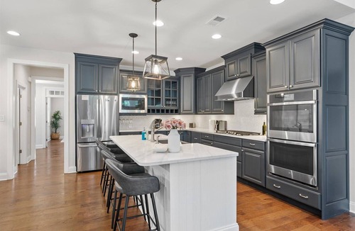 Long Neck House | Sleeps 12 5BR FirePit+Pool Linens Included
