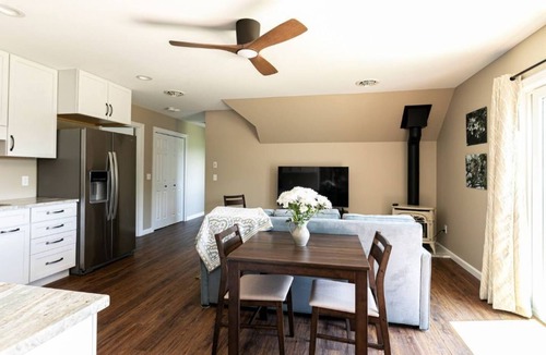 Essex Junction Apartment | Sleeps 12: Apt & 3 rooms with common area and deck