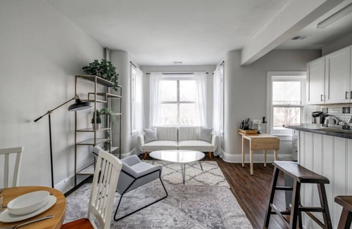 Adams Morgan Apartment | Sleeps 12 | THREE Units In Central Adams Morgan