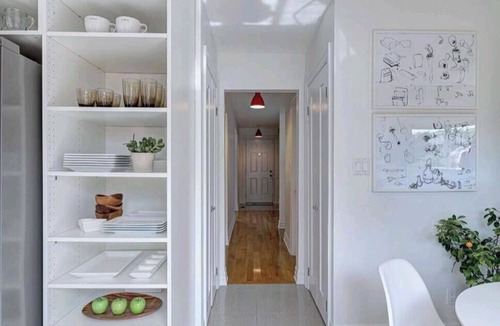 The Queensway House | Sleeps 14 15 Min to World Cup & Downtown