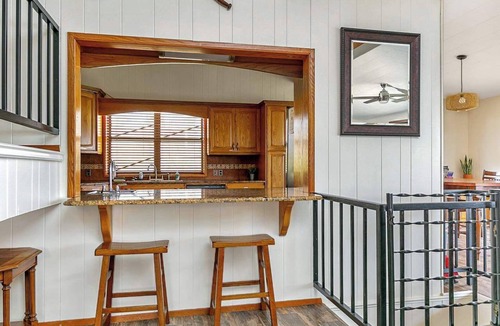 Farmerville House | Sleeps 15 - Huge Yard - Lakefront - Perfect House for Large Groups
