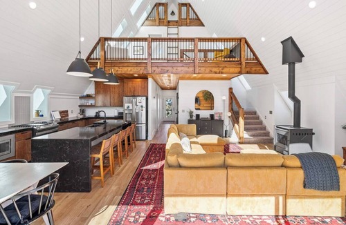 Mount Pleasant Cabin | Sleeps 15, Stunning A-Frame Retreat with Jaw Dropping Views