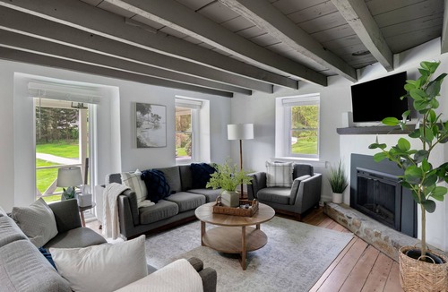 Wagontown House | Sleeps 16+, 2 King Beds, Gated Pool, Hot Tub