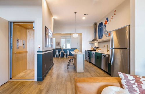 Buena Vista House | Sleeps 16 | 3 Units in Downtown Nashville, Private Balcony | Conway by AvantStay