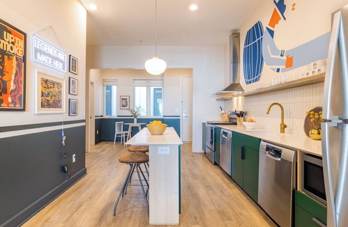 Buena Vista House | Sleeps 16 | 3 Units in Downtown Nashville, Private Balcony | Conway by AvantStay