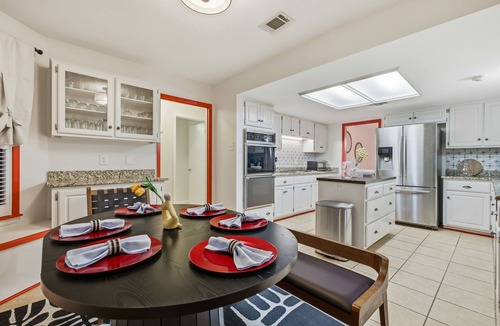 Woodlands of Camino Real House | Sleeps 16! Heated Pool, Hot Tub, & Sport Court