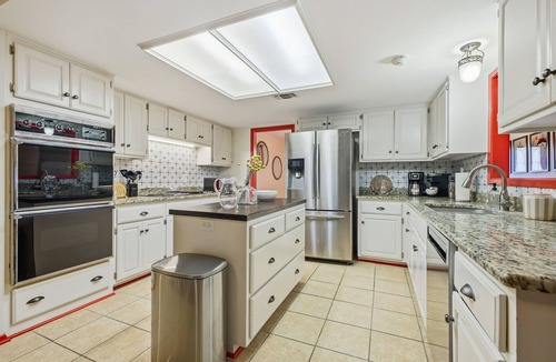 Woodlands of Camino Real House | Sleeps 16! Heated Pool, Hot Tub, & Sport Court
