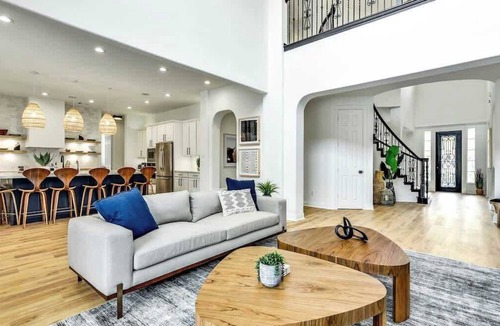 Hudson Bend House | Sleeps 19 | Pool, Game Room | Lake Travis Estate
