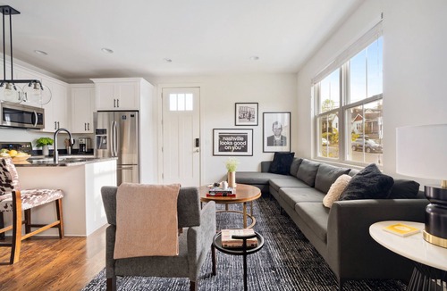 Chestnut Hill House | Sleeps 20 | 2 Homes w/Bunk Room | Hart Suites