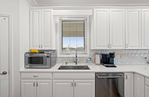 Port St. Joe House | Sleeps 20, 6BR, game room, & elevator