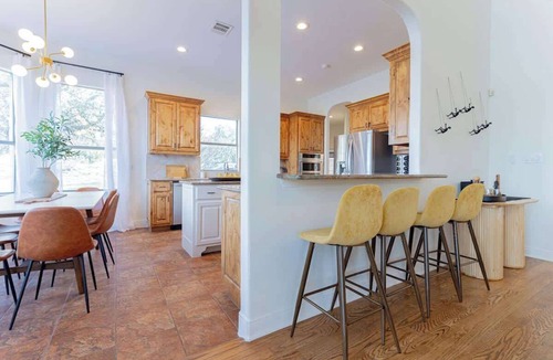 Dripping Springs House | Sleeps 20 | Luxury Estate | Pool, Game Room