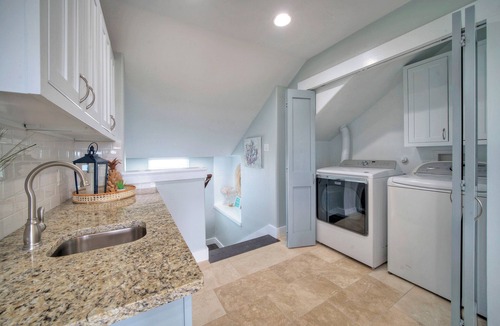 Leeward Sands House | Sleeps 22 | 2 Homes w/Private Pool, Game Room, Nature Views | 7 BDR | AvantStay