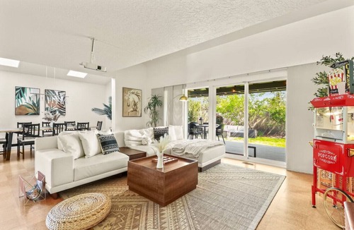 Cedar Hills House | Sleeps 22 | Game Room/Hot Tub