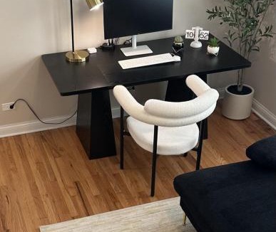 Irving Park East House | Sleeps 22 Modern Multi-Unit Gym Workspaces