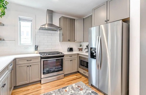 East Nashville Villa | Sleeps 24 Compound: 2 SideXSide Homes | 12 Baths