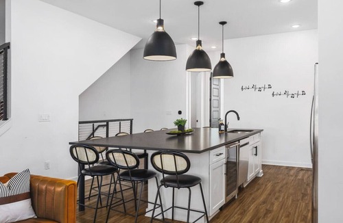 Cleveland Park House | Sleeps 24, TWO Adjacent Homes - Only 3 miles to Broadway