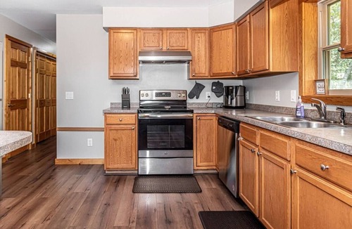 Briar Crest Woods House | Sleeps 26 | 2 Homes | Near Big Boulder