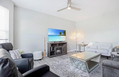 Sunrise Beach House | Sleeps 30! Decks, Docks & Lake Life!