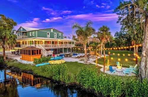 Tampa House | Sleeps 40! 13BR Heated Pool Waterfront Resort Spa