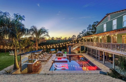 Tampa House | Sleeps 40! 13BR Heated Pool Waterfront Resort Spa