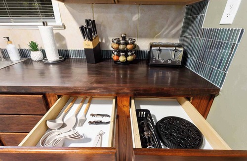 Overland Park House | Sleeps 5 2BR Home in OP FiFa World Cup 26