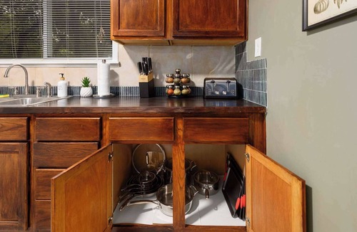 Overland Park House | Sleeps 5 2BR Home in OP FiFa World Cup 26