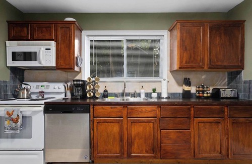 Overland Park House | Sleeps 5 2BR Home in OP FiFa World Cup 26