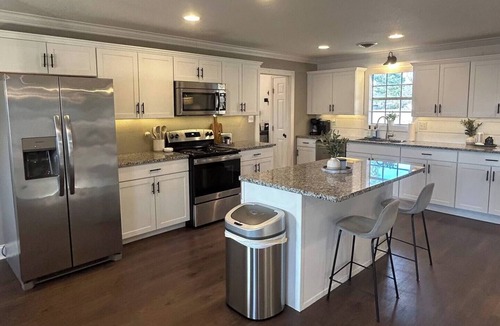 Albertville House | Sleeps 6-8; Across from Sand Mountain Park