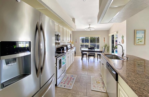 Pinehurst Villa | Sleeps 6, full refund*, heated pool