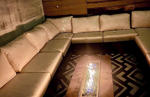 Hollister Resort | sleeps 6 only