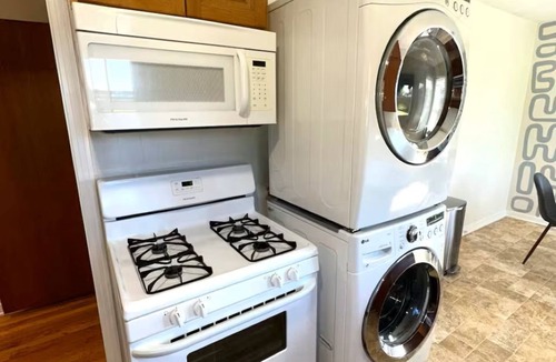 Richland Hills House | Sleeps 6: Pet & Family Friendly!