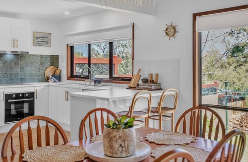 Ocean Grove Apartment | Sleeps 6 - Private Deck - Firepit