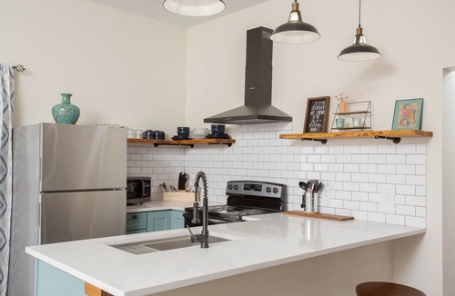 Denver Heights House | Sleeps 6 Walk to Alamodome Cowboy Pool